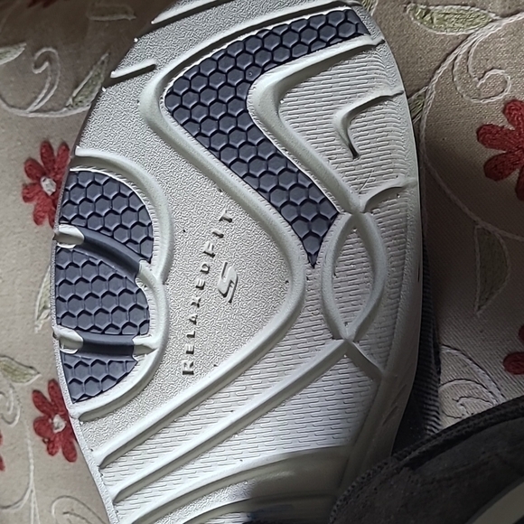 Skechers Creston- Moseco Size 8 - Picture 11 of 12